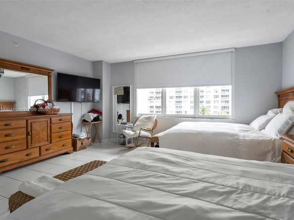 5601 Collins Ave 615, Miami Beach FL 33140