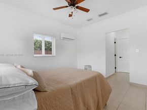 9625 SW 47th St, Miami FL 33165