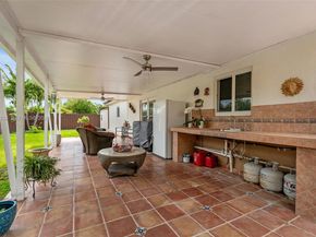 9625 SW 47th St, Miami FL 33165