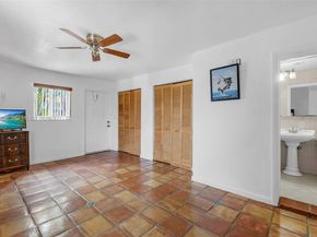 9625 SW 47th St, Miami FL 33165