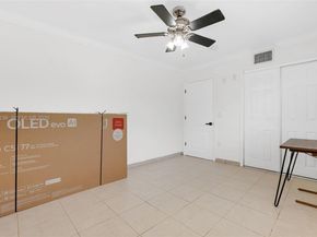 9625 SW 47th St, Miami FL 33165