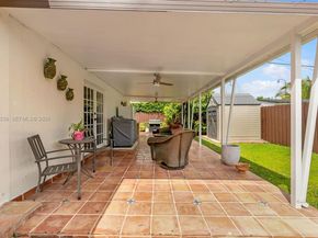 9625 SW 47th St, Miami FL 33165