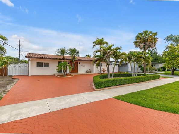 9625 SW 47th St, Miami FL 33165