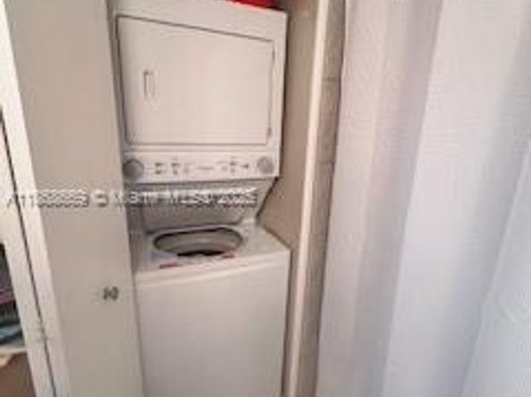 3000 NE 188th St 706, Aventura FL 33180