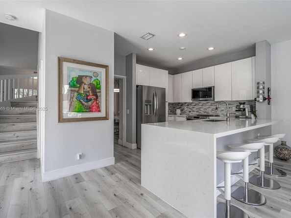 925 Briar Ridge Rd, Weston FL 33327