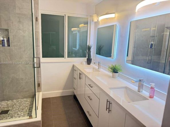 925 Briar Ridge Rd, Weston FL 33327