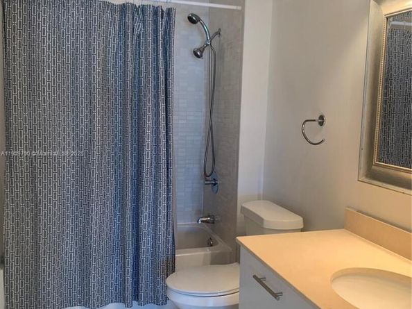 3470 E Coast Ave H2202, Miami FL 33137