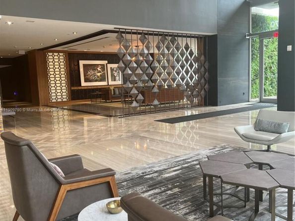 3470 E Coast Ave H2202, Miami FL 33137