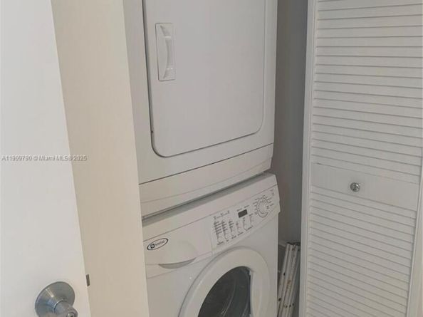 3470 E Coast Ave H2202, Miami FL 33137