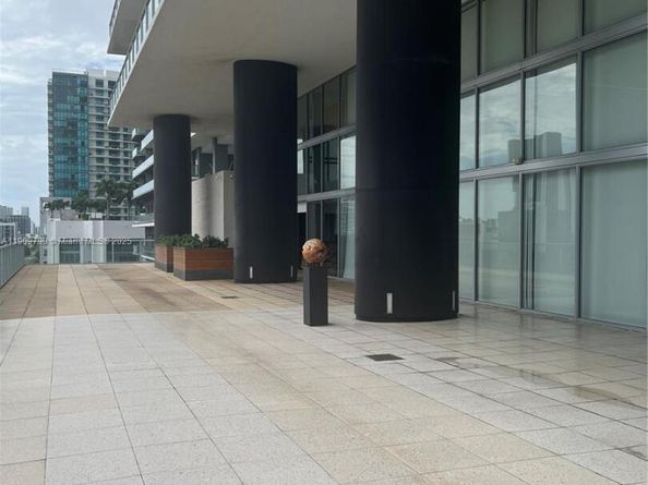 3470 E Coast Ave H2202, Miami FL 33137