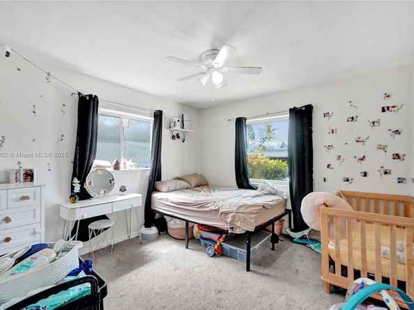 579 NW 119th St, Miami FL 33168