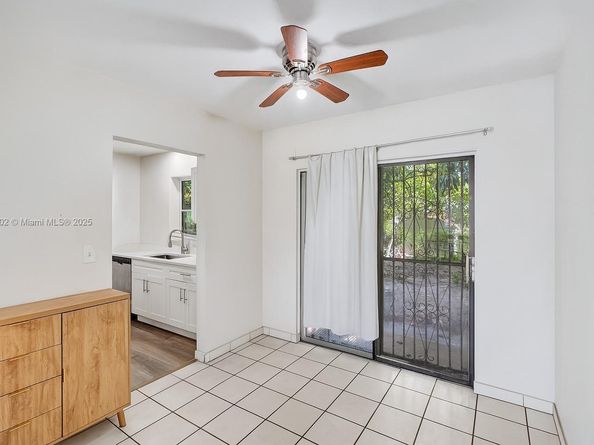 579 NW 119th St, Miami FL 33168