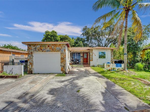 579 NW 119th St, Miami FL 33168