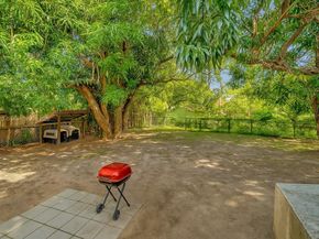 579 NW 119th St, Miami FL 33168