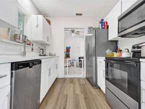 579 NW 119th St, Miami FL 33168