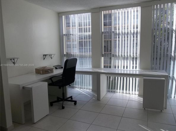 Undisclosed Address #A11937620, Hallandale Beach FL 33009