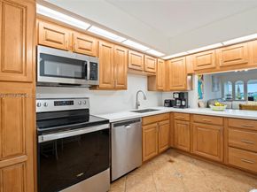 3111 NE 51st St 404C, Fort Lauderdale FL 33308