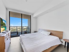 1600 NE 1st Ave 3315, Miami FL 33132