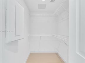 1600 NE 1st Ave 3315, Miami FL 33132