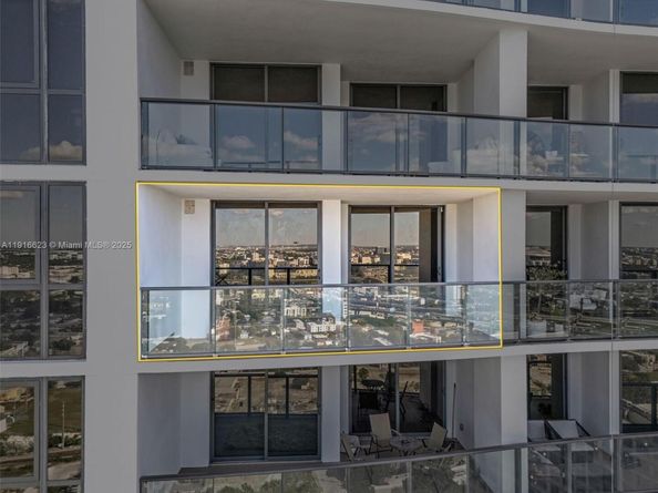 1600 NE 1st Ave 3315, Miami FL 33132