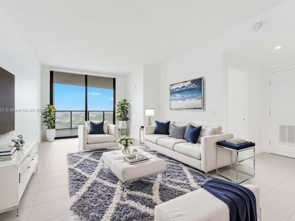 1600 NE 1st Ave 3315, Miami FL 33132