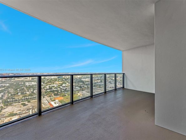 1600 NE 1st Ave 3315, Miami FL 33132