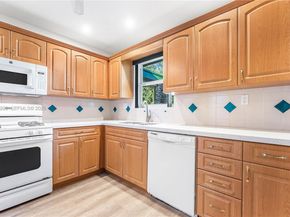 475 NW 46th Ter, Plantation FL 33317