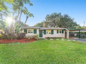 475 NW 46th Ter, Plantation FL 33317