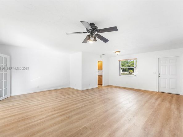 475 NW 46th Ter, Plantation FL 33317