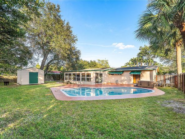 475 NW 46th Ter, Plantation FL 33317