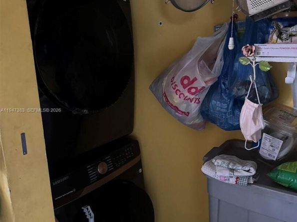 790 NW 76th St, Miami FL 33150