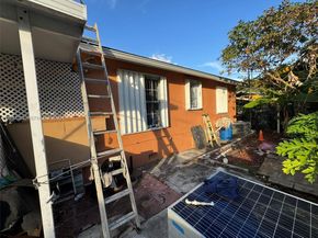 790 NW 76th St, Miami FL 33150