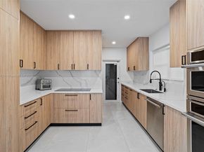 5925 La Gorce Dr, Miami Beach FL 33140