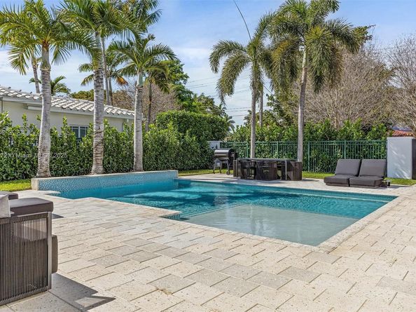 5925 La Gorce Dr, Miami Beach FL 33140