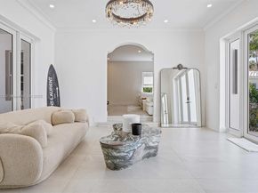 5925 La Gorce Dr, Miami Beach FL 33140