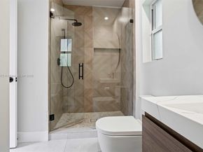 5925 La Gorce Dr, Miami Beach FL 33140