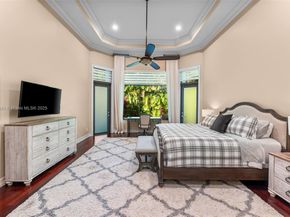 10775 Blue Palm St, Plantation FL 33324