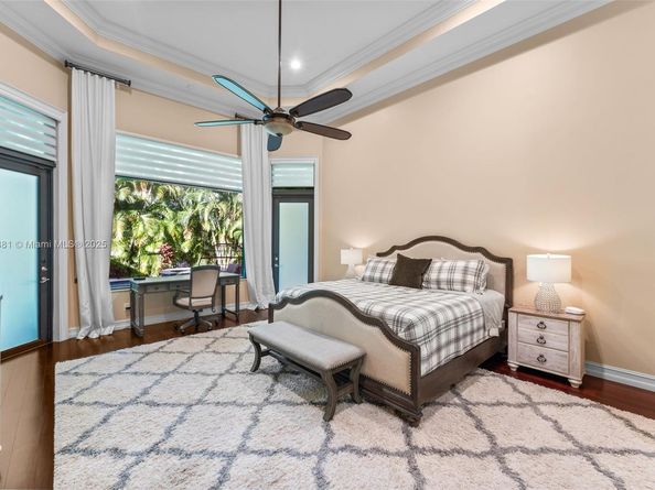 10775 Blue Palm St, Plantation FL 33324