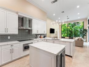 10775 Blue Palm St, Plantation FL 33324