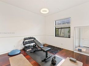 10775 Blue Palm St, Plantation FL 33324