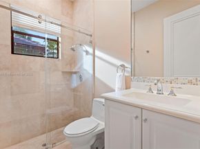 10775 Blue Palm St, Plantation FL 33324