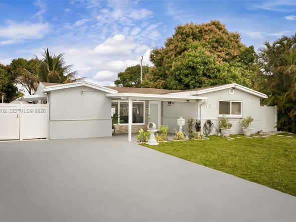 7331 Ramona St, Miramar FL 33023