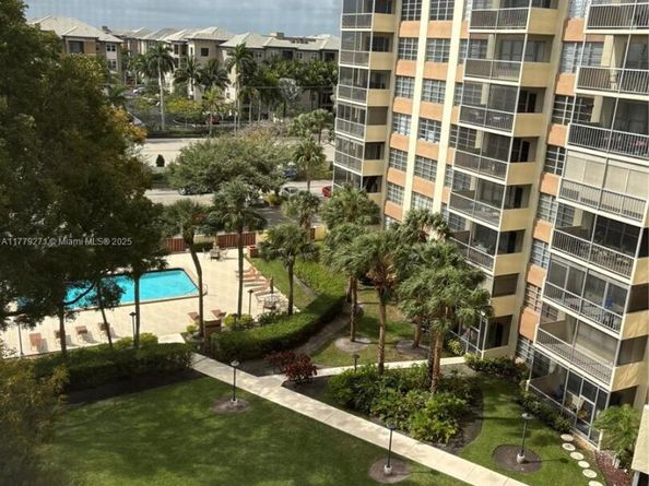 10777 W Sample Rd 714, Coral Springs FL 33065