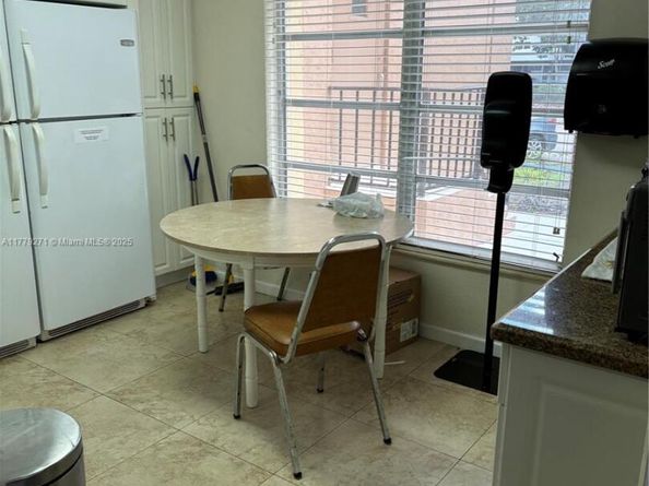 10777 W Sample Rd 714, Coral Springs FL 33065