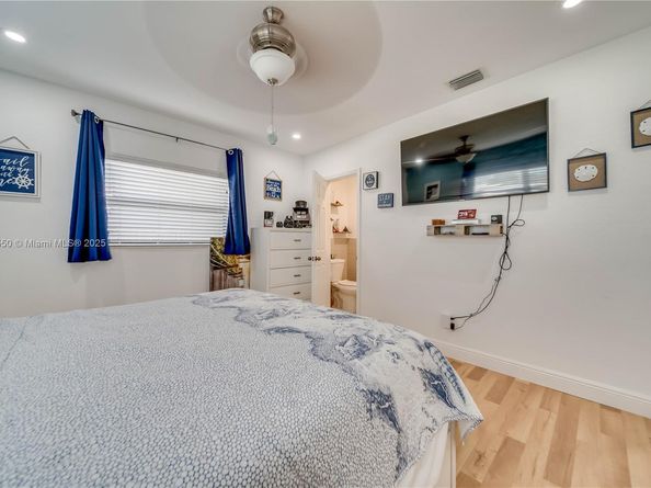 7440 Fillmore St, Hollywood FL 33024