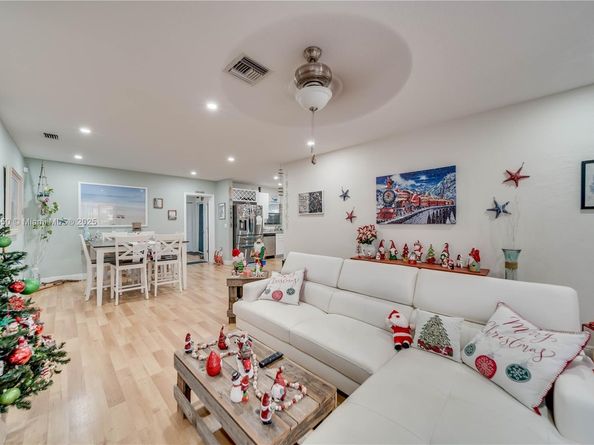 7440 Fillmore St, Hollywood FL 33024