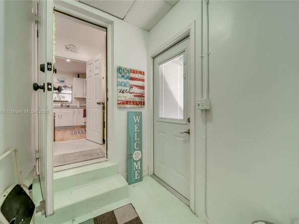 7440 Fillmore St, Hollywood FL 33024