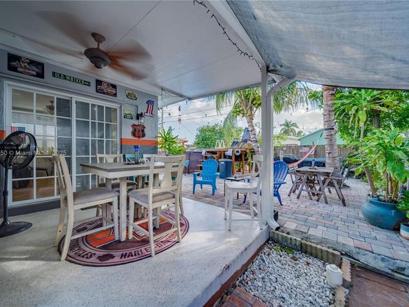 7440 Fillmore St, Hollywood FL 33024