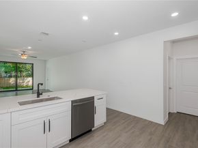 745 NE 36th St, Oakland Park FL 33334