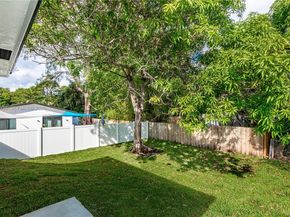 745 NE 36th St, Oakland Park FL 33334